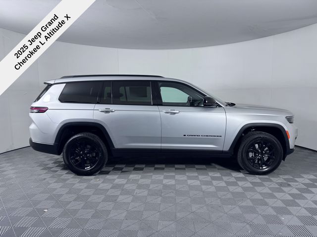 2025 Jeep Grand Cherokee Altitude X photo 9
