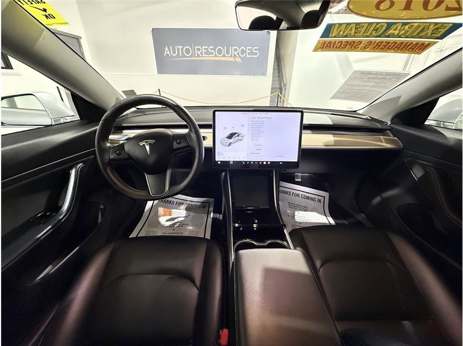 2018 Tesla Model 3 Long Range photo 17