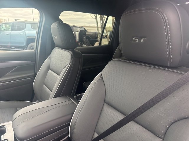 2025 Buick Enclave Sport Touring photo 11