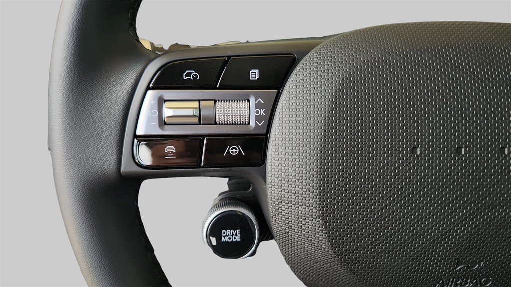 2025 Hyundai Ioniq 5 SEL photo 18