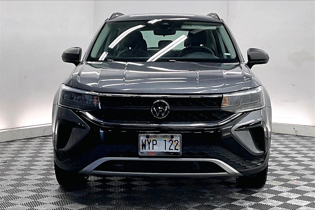 2024 Volkswagen Taos S photo 2