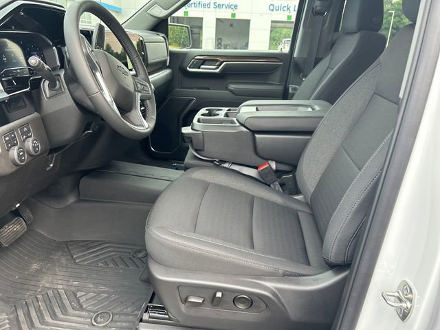 2025 Chevrolet Silverado 1500 RST photo 8