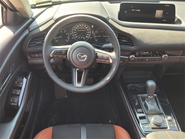 2025 Mazda CX-30 2.5 Turbo Carbon photo 14