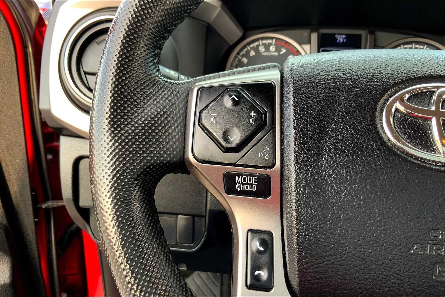 2021 Toyota Tacoma SR5 photo 22