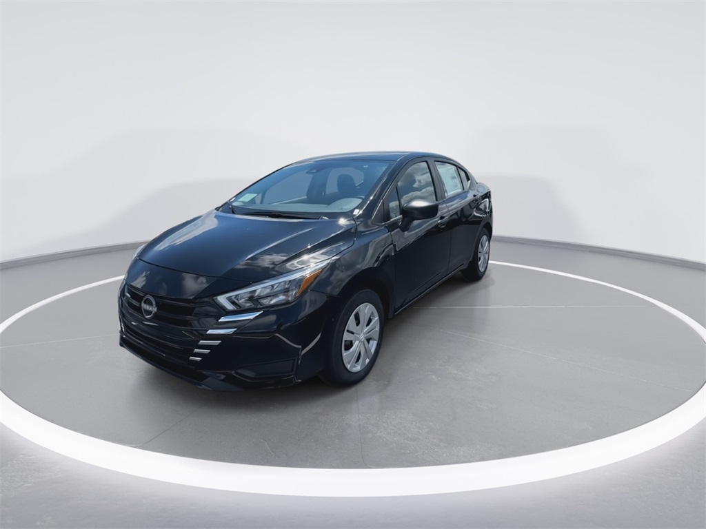 2025 Nissan Versa 1.6 S photo 4