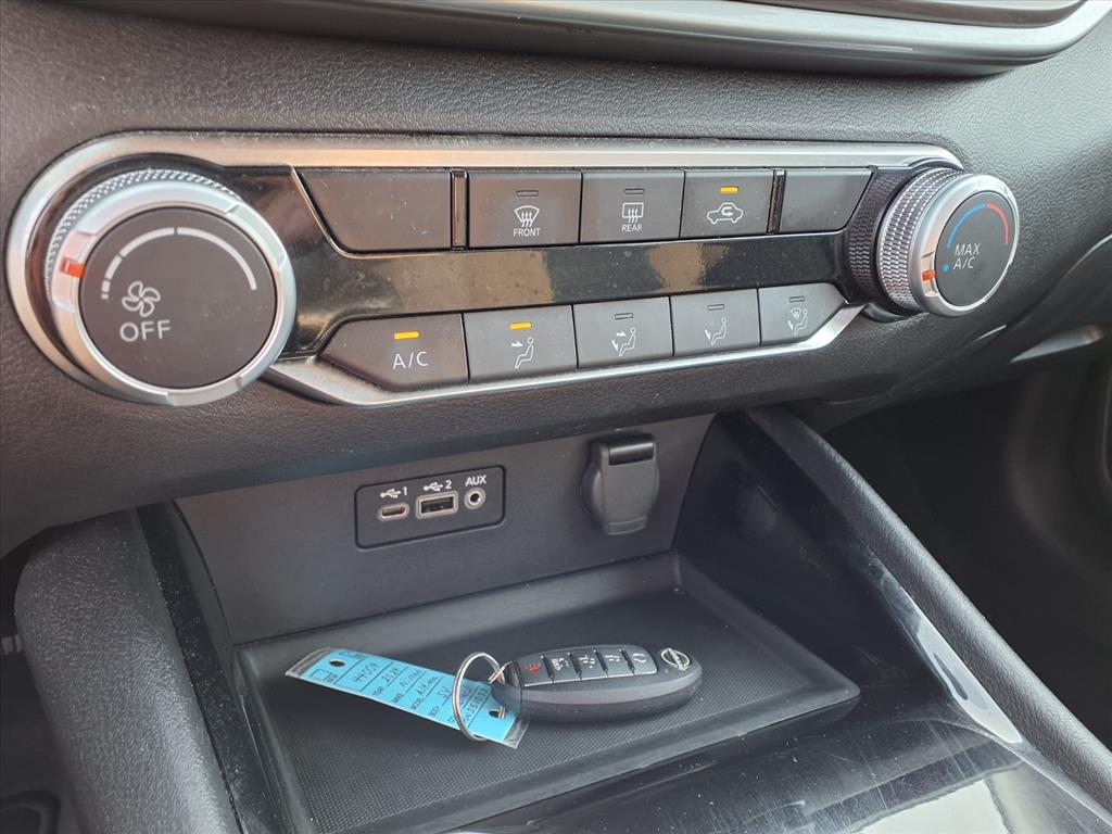 2024 Nissan Altima 2.5 SV photo 8