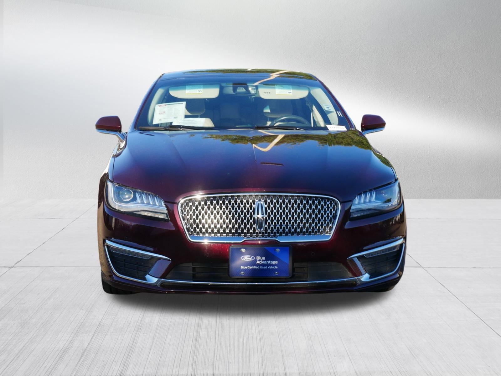 2017 Lincoln MKZ Hybrid Reserve photo 2