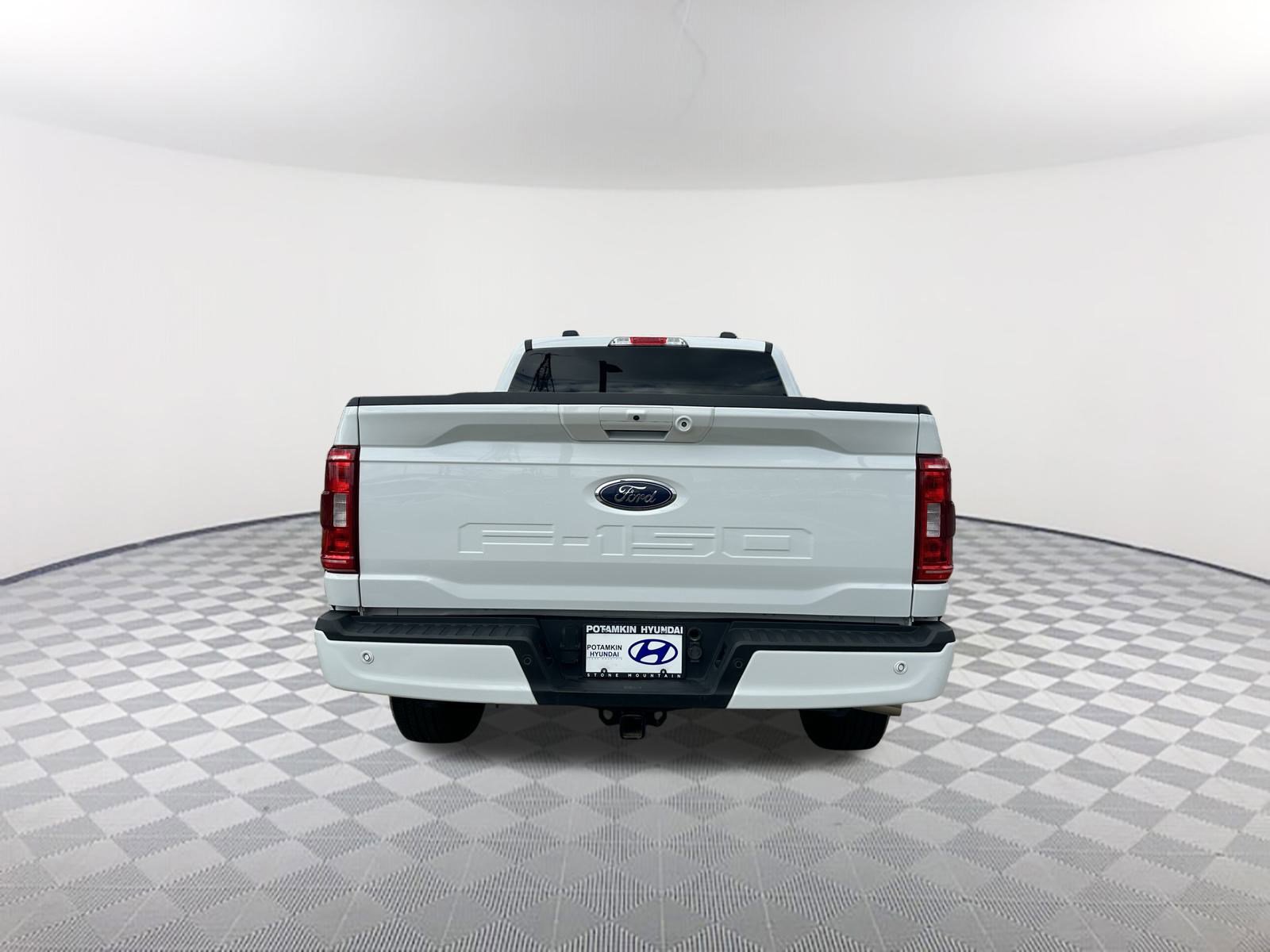 2023 Ford F-150 XLT photo 4