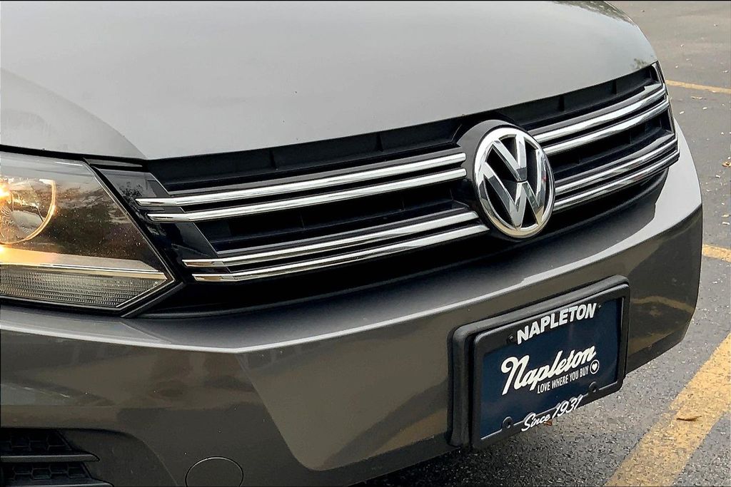 2014 Volkswagen Tiguan SE photo 31