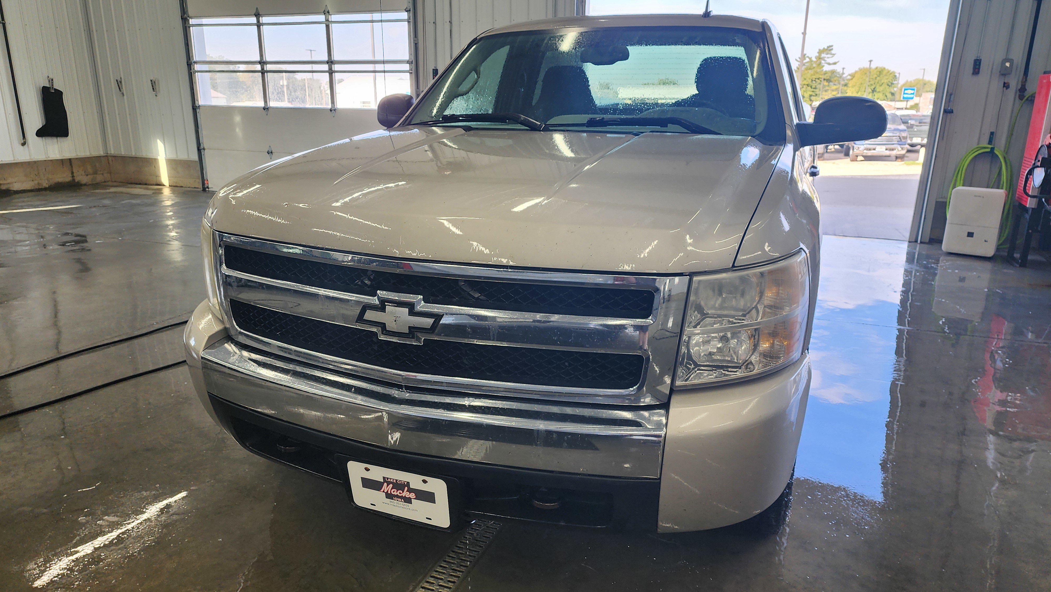 Used 2008 Chevrolet Silverado 1500 1LT with VIN 1GCEK14048Z248047 for sale in Lake City, IA