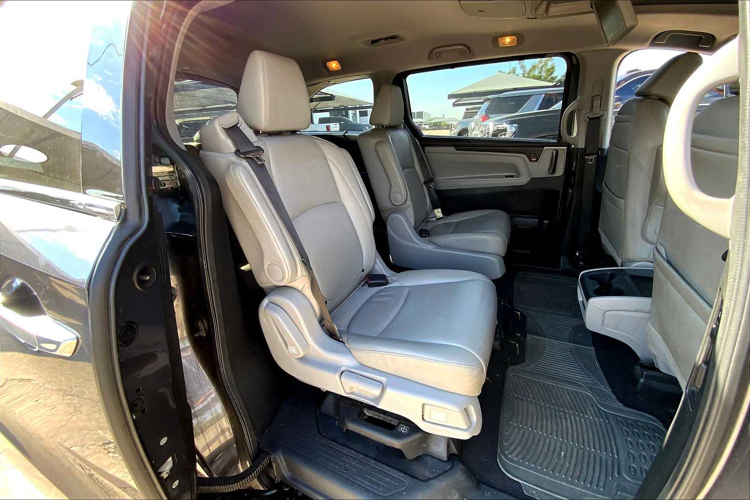 2018 Honda Odyssey Elite photo 17