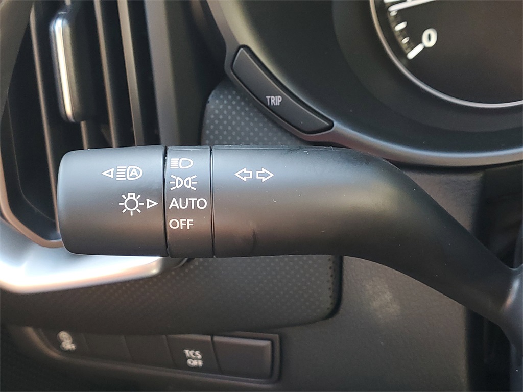 2025 Mazda CX-50 2.5 Select photo 17