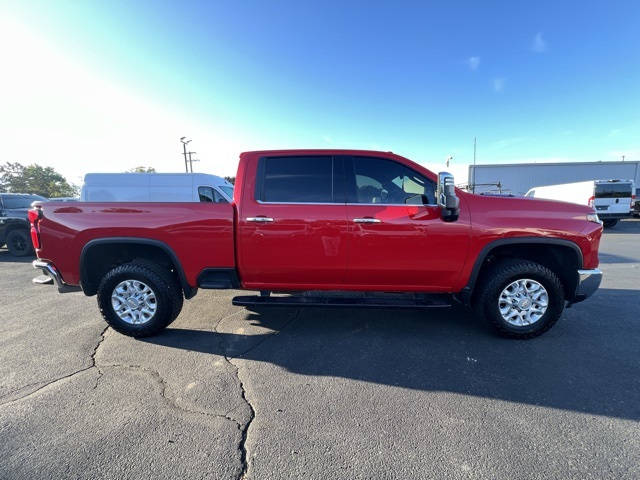 2024 Chevrolet Silverado 3500HD LTZ photo 2