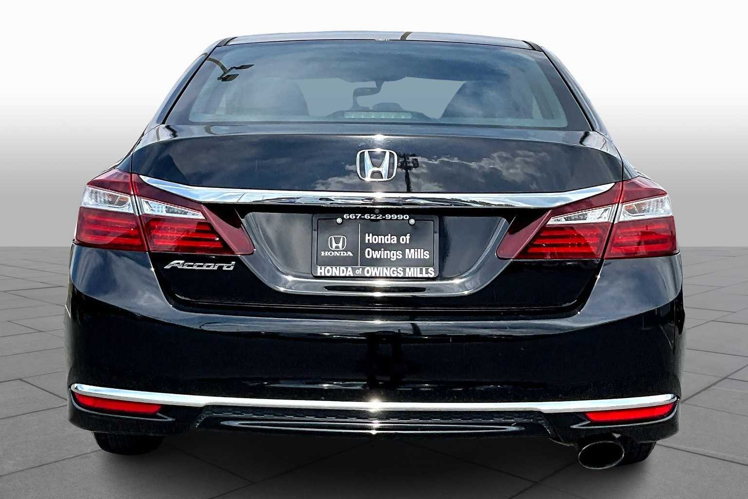 2016 Honda Accord LX photo 3