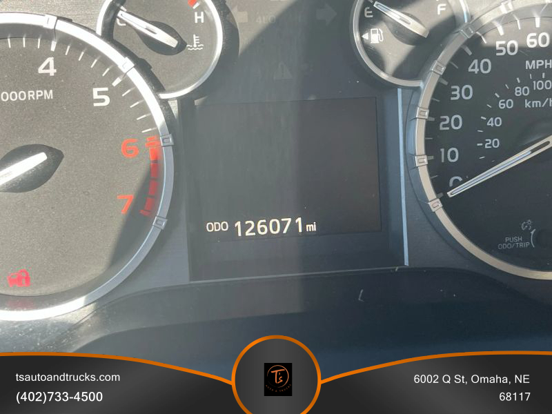 2016 Toyota Tundra CrewMax SR5 photo 20