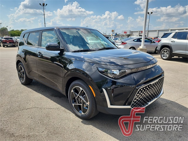 2025 Kia Soul EX's photo