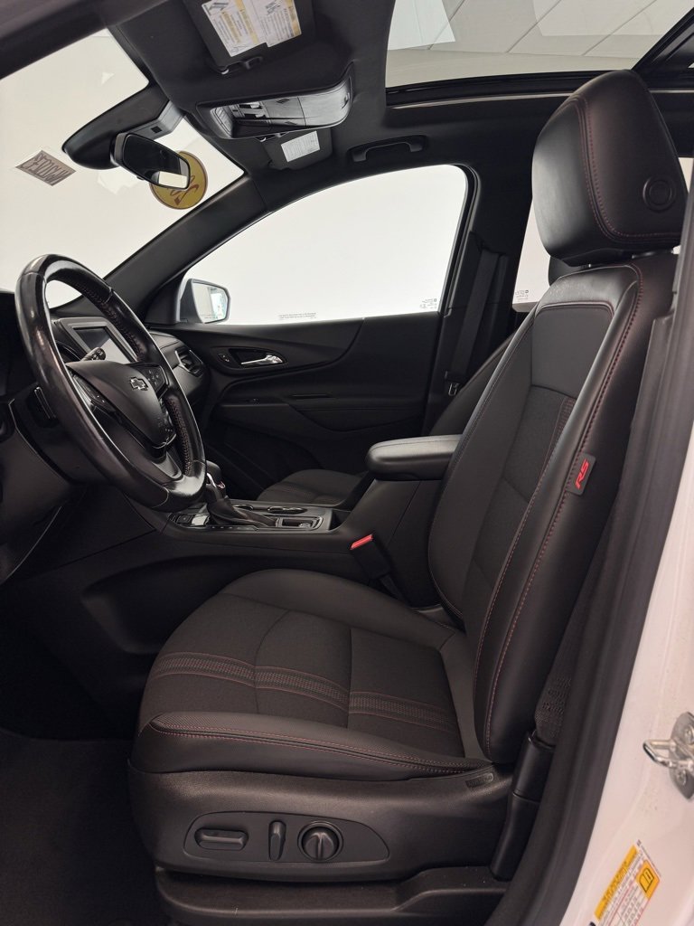 2022 Chevrolet Equinox RS photo 2