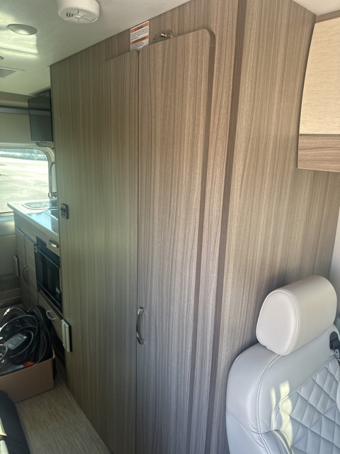 2022 Ram ProMaster 3500 Window Van Cargo Van photo 11