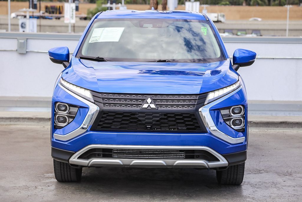 2024 Mitsubishi Eclipse Cross SE photo 2