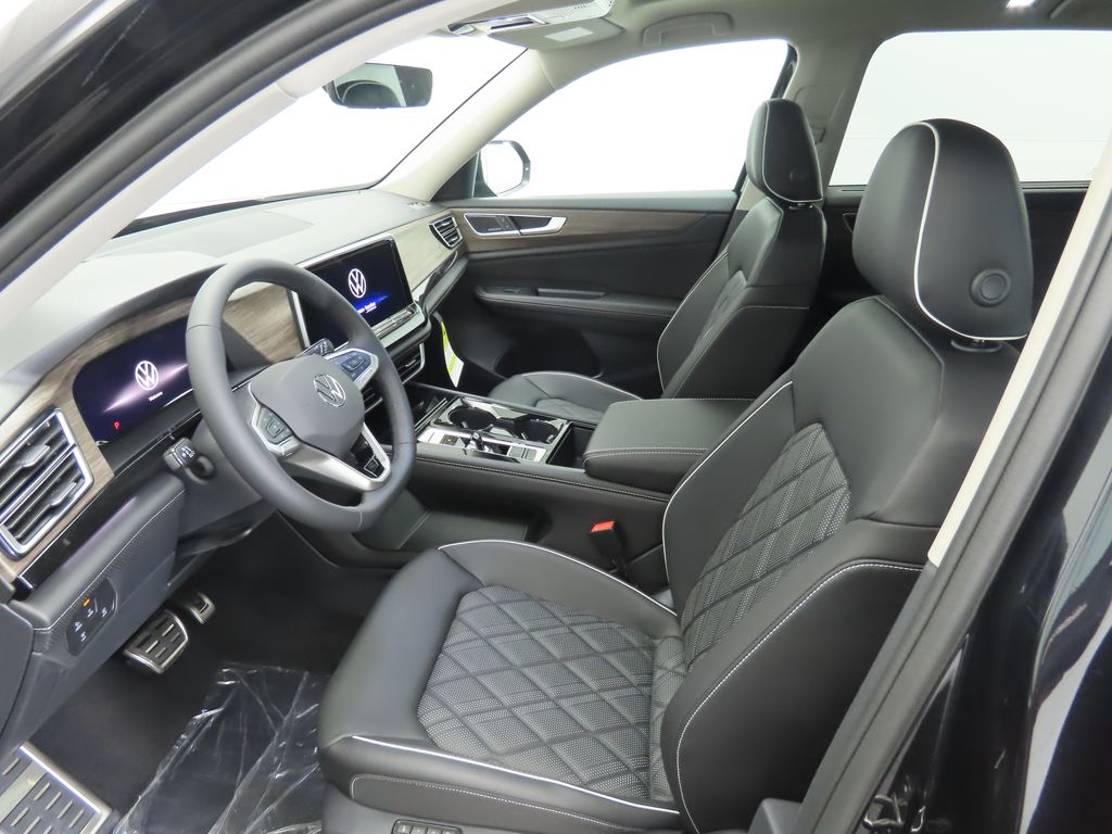 2025 Volkswagen Atlas SEL Premium R-Line photo 19