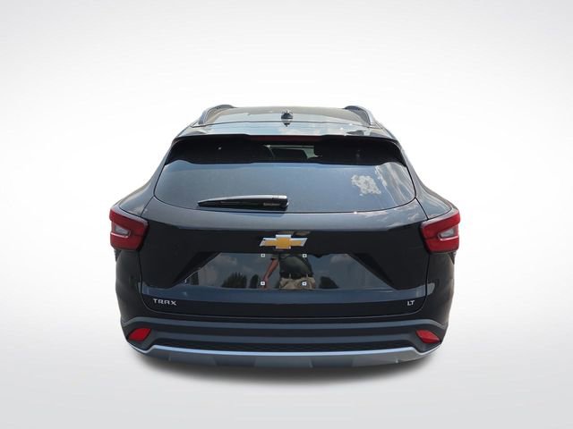 2025 Chevrolet Trax LT photo 5