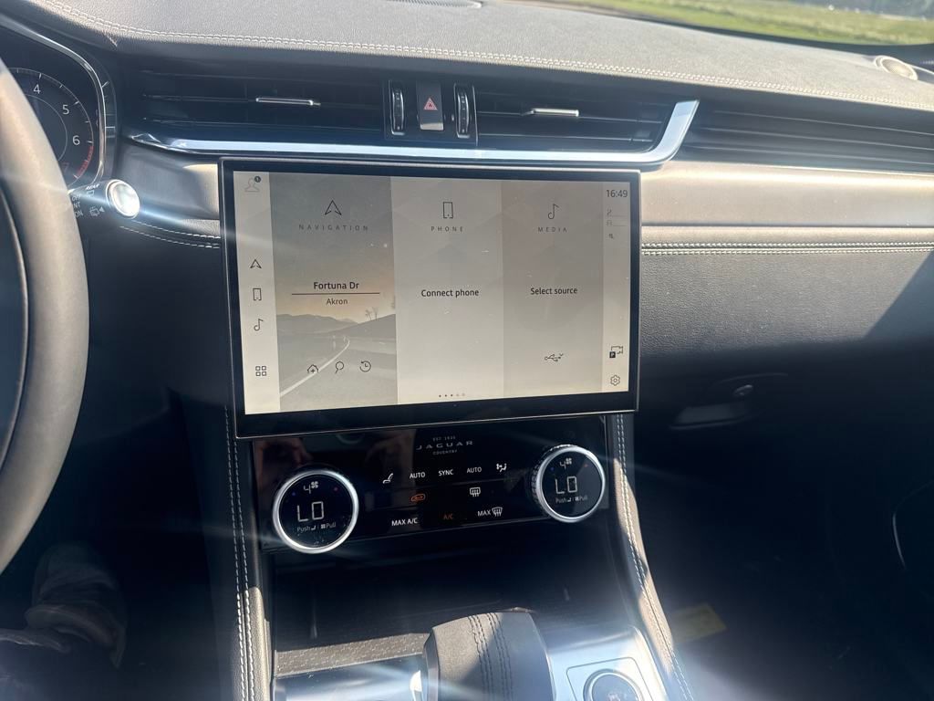 2026 Jaguar F-PACE P250 R-Dynamic S photo 19