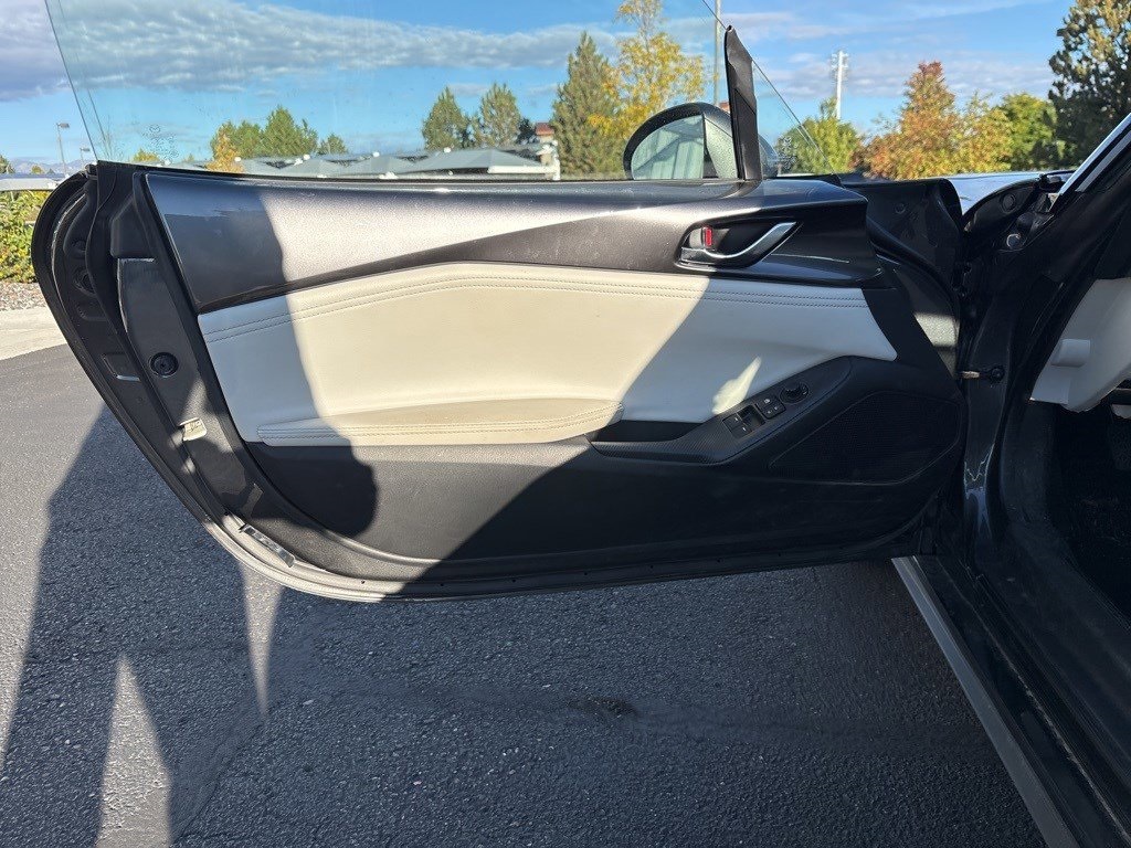 2021 Mazda MX-5 Miata Miata Grand Touring photo 10