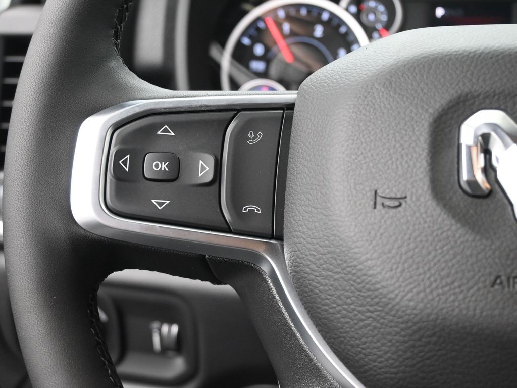 2025 Ram 2500 Big Horn photo 11