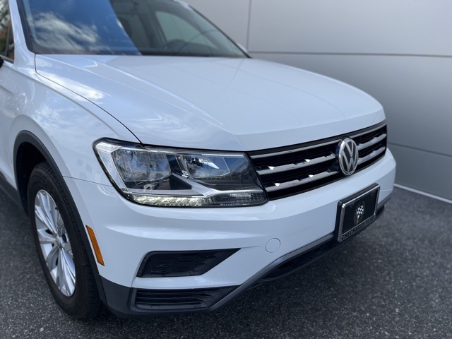 2019 Volkswagen Tiguan S photo 2