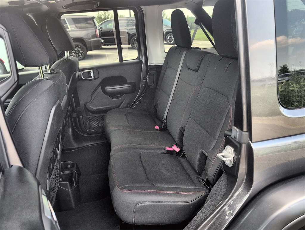 2018 Jeep Wrangler Unlimited Rubicon photo 21