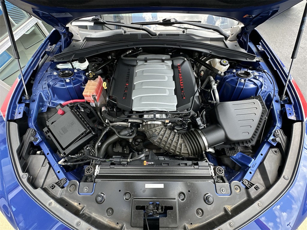 2021 Chevrolet Camaro LT1 photo 22