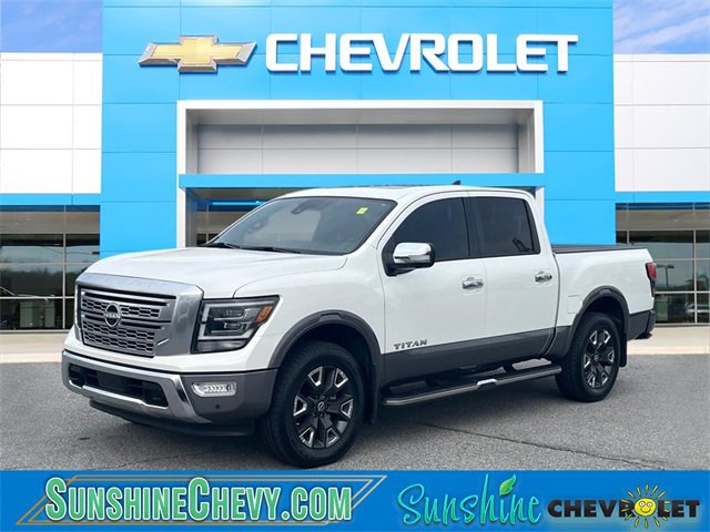 2023 Nissan Titan Platinum Reserve's photo