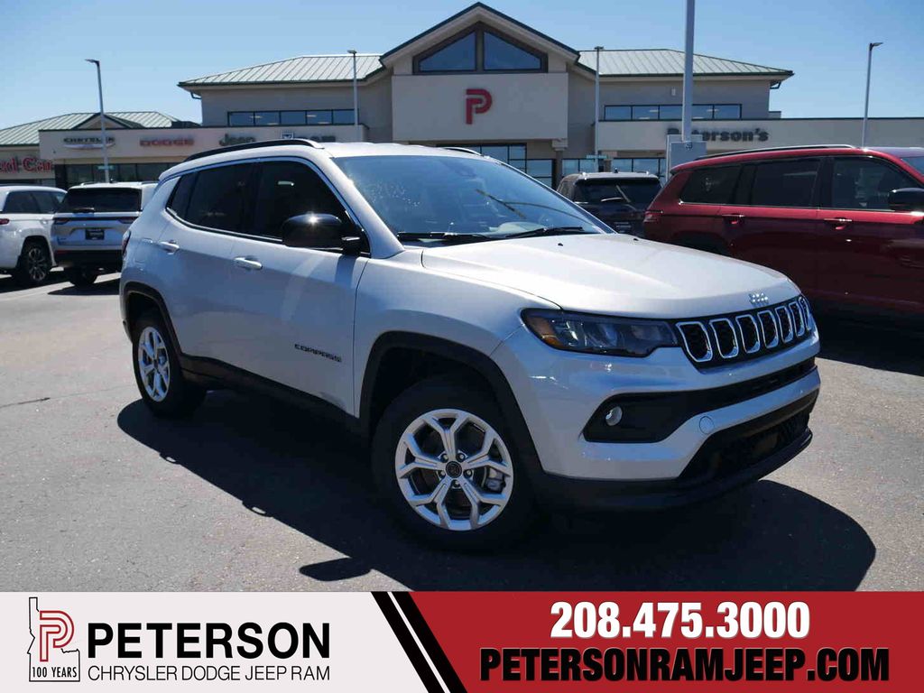 2025 Jeep Compass Latitude's photo