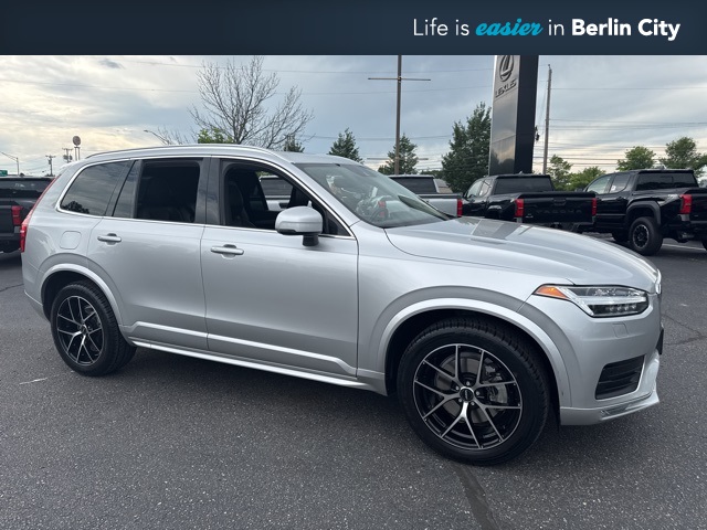 2022 Volvo XC90