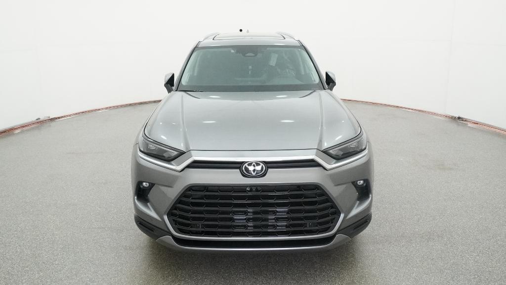 2026 Toyota Grand Highlander Limited photo 2