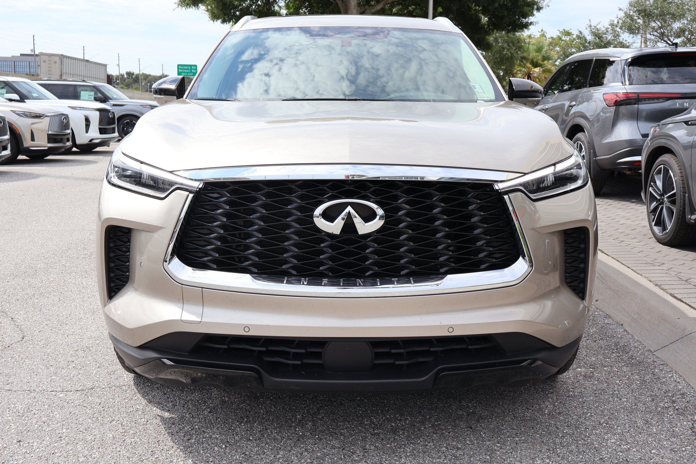 2024 Infiniti QX60 Luxe photo 12