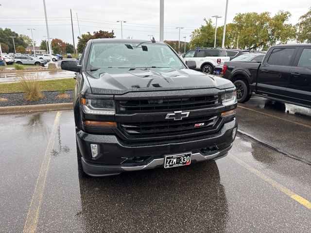 2017 Chevrolet Silverado 1500 LT photo 4