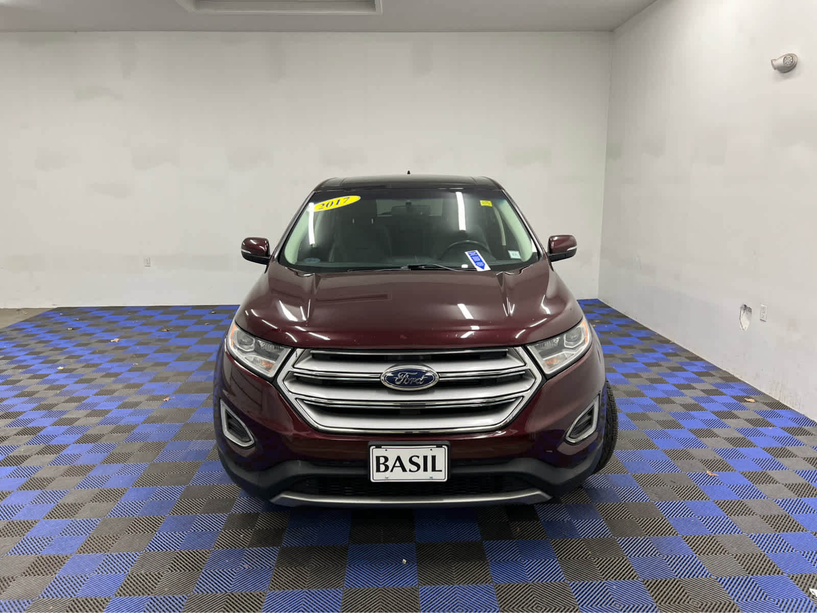 2017 Ford Edge Titanium photo 2