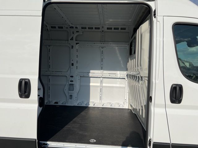 2025 Ram ProMaster 2500 photo 5