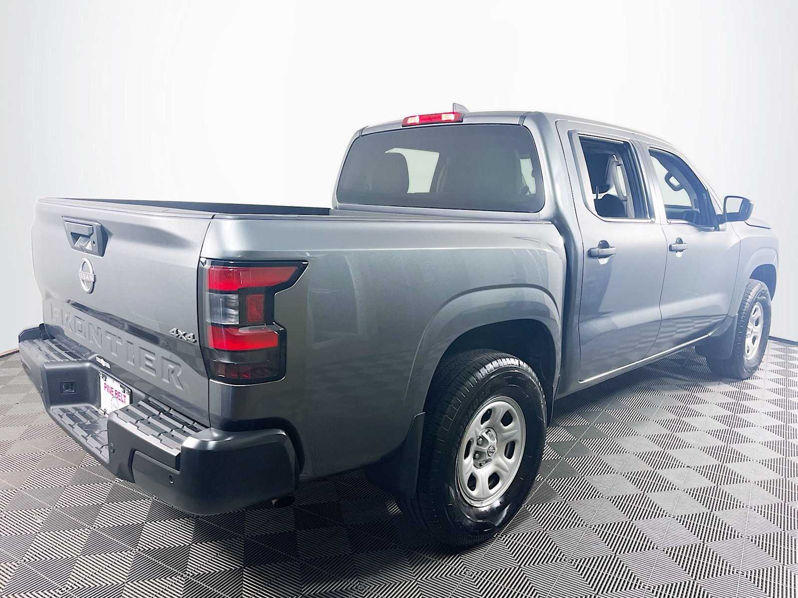 2024 Nissan Frontier S photo 4