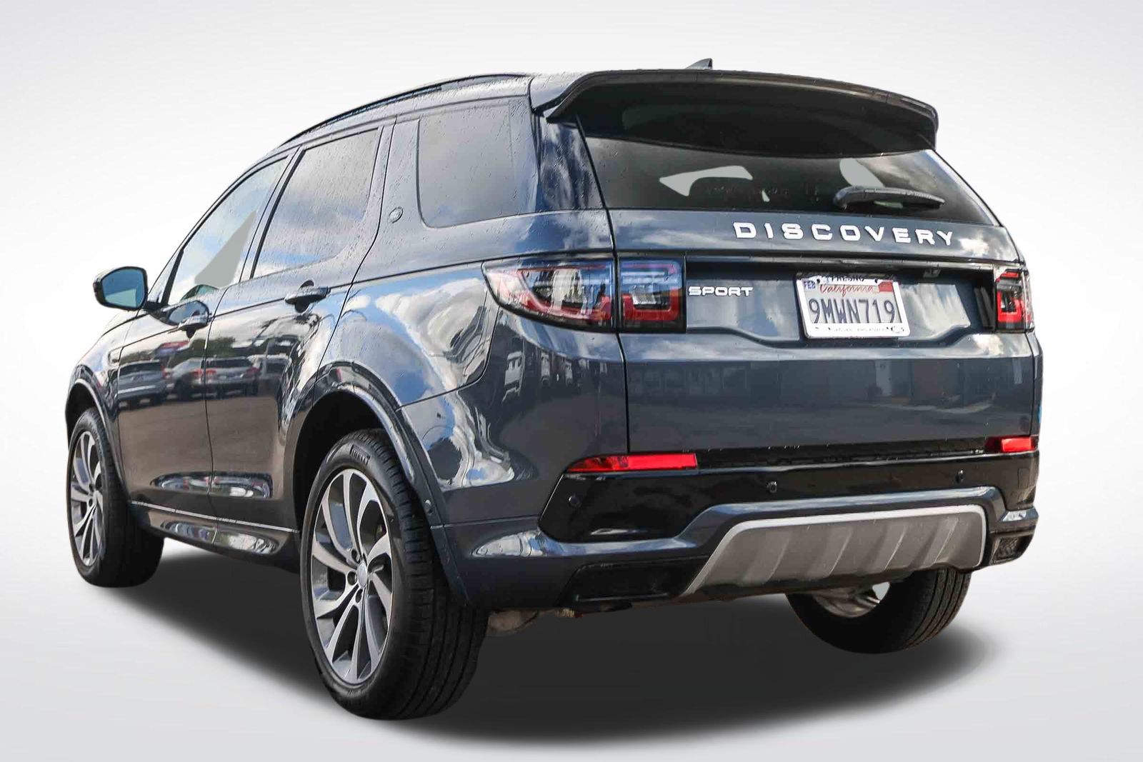 2025 Land Rover Discovery Sport S photo 4