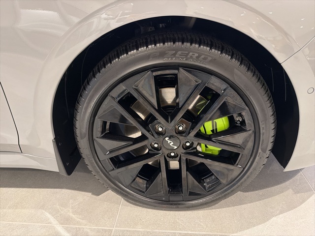 2026 Kia K5 GT photo 4