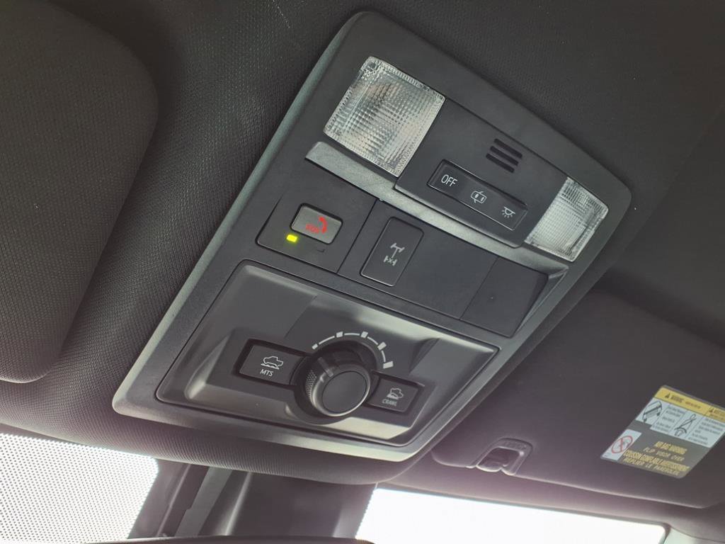 2023 Toyota Tacoma TRD Off-Road photo 13