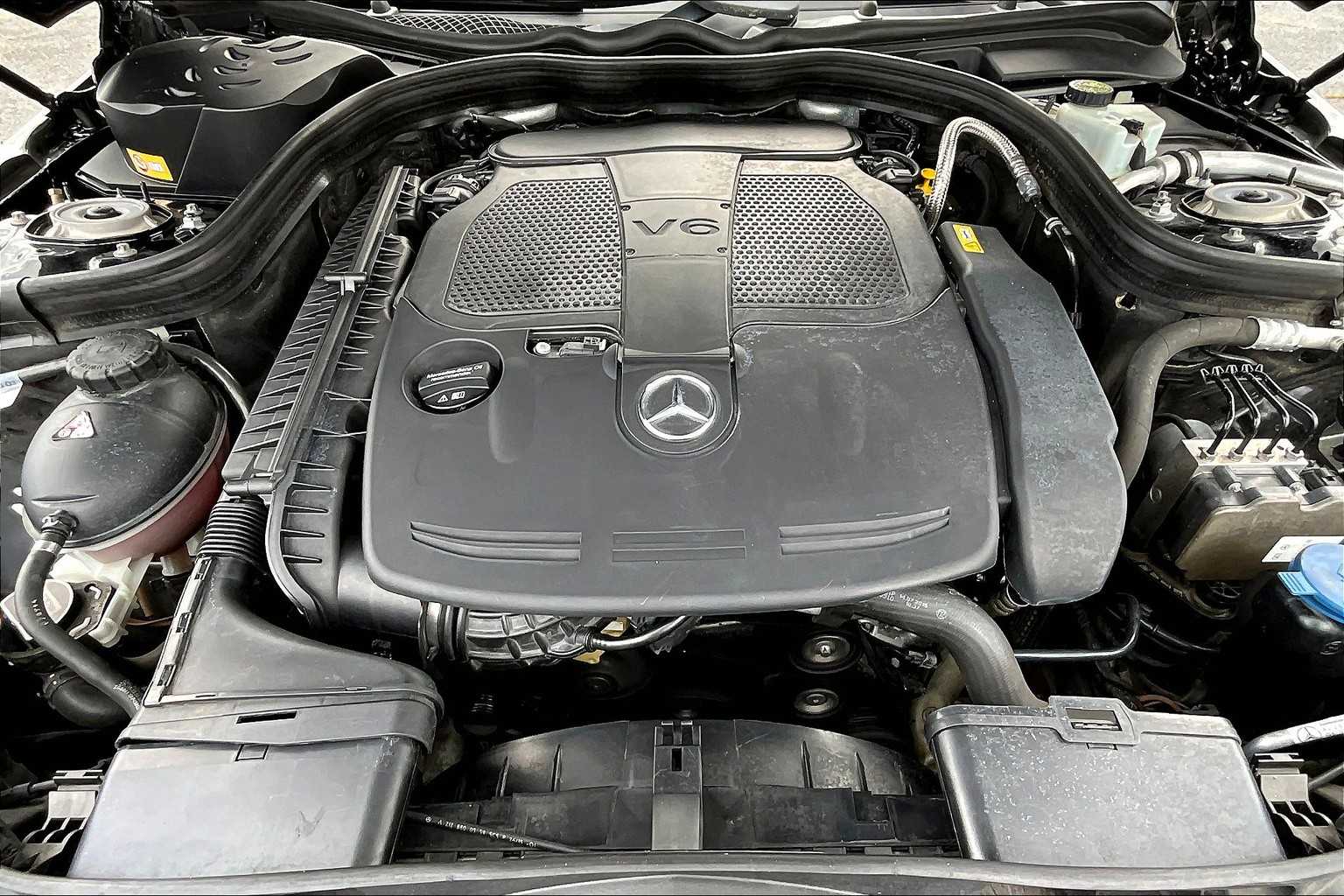 2016 Mercedes Benz E 350 photo 28