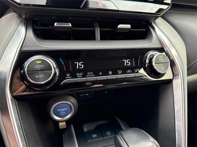 2021 Toyota Venza LE photo 19