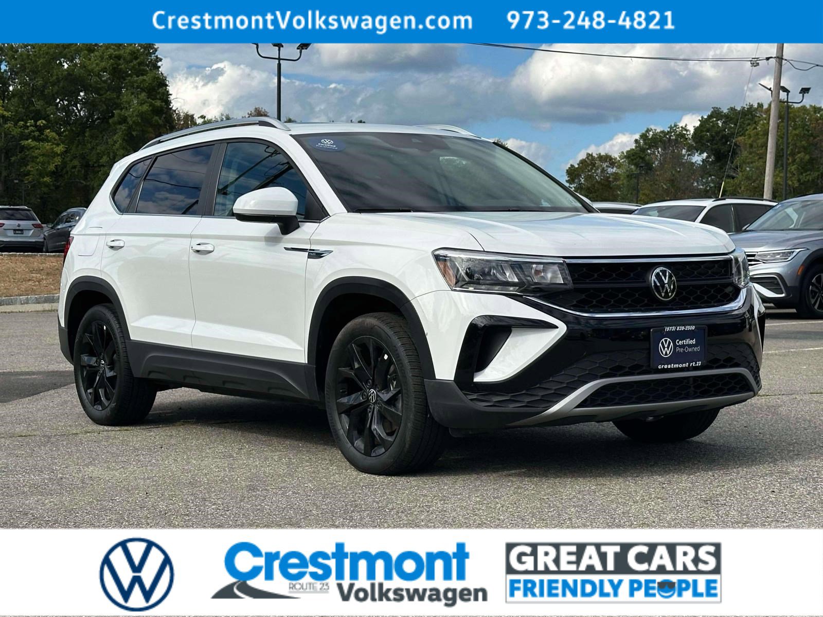 2022 Volkswagen Taos SE photo 2
