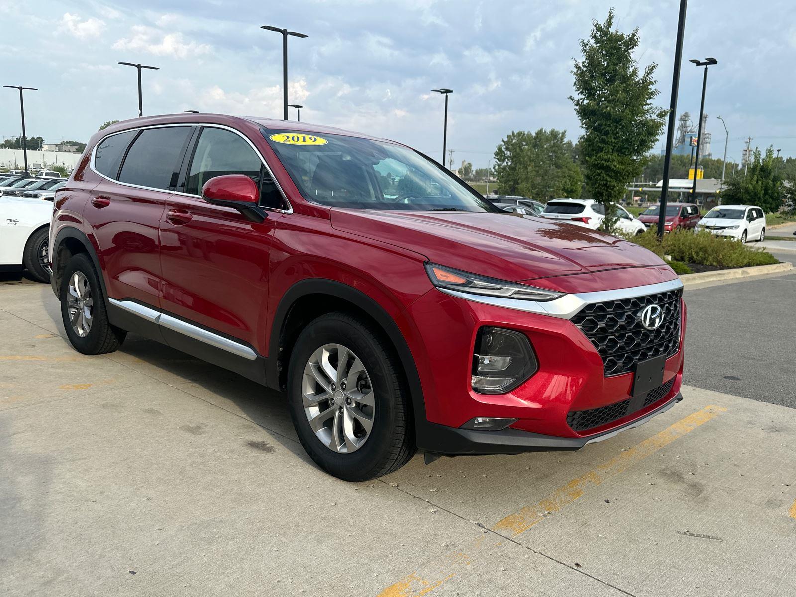 2019 Hyundai Santa Fe SEL photo 4