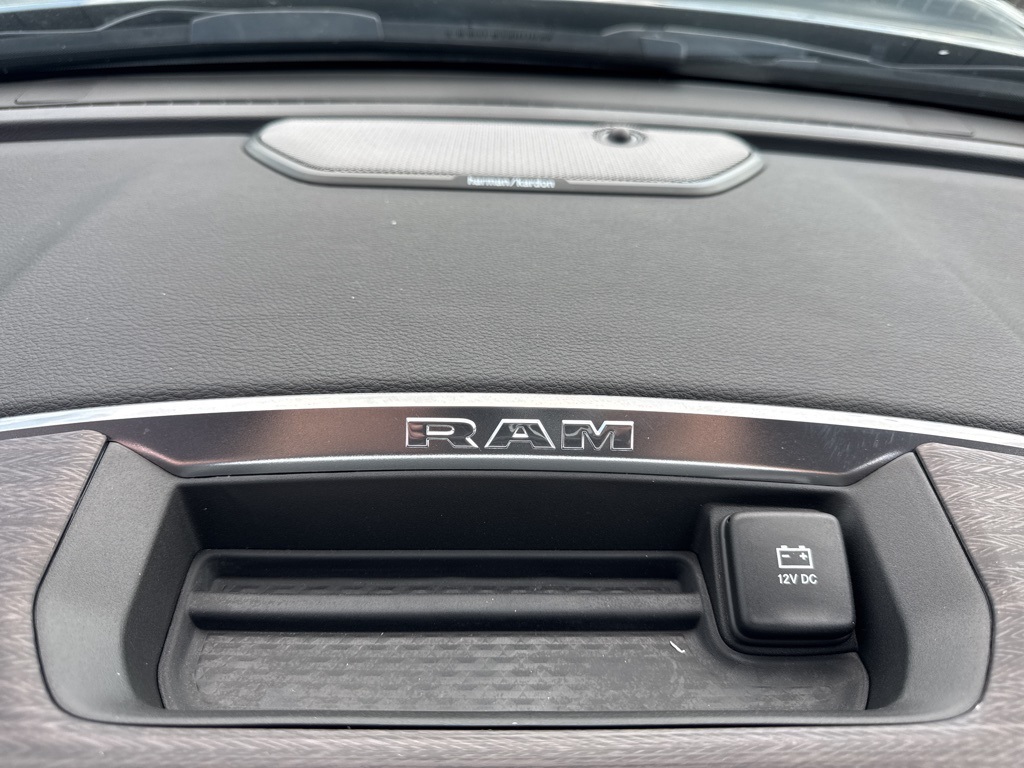 2026 Ram 2500 Laramie photo 37
