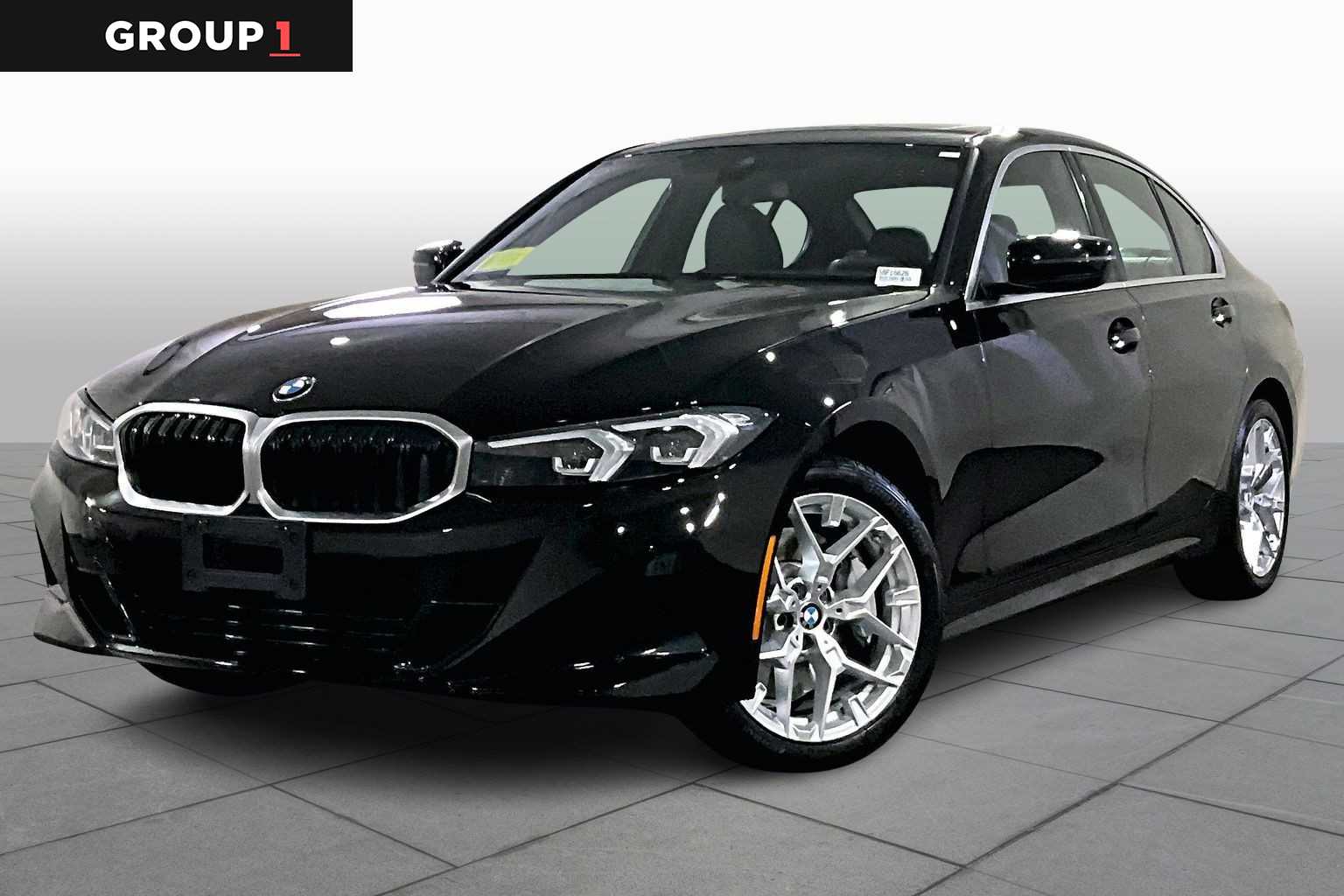 2025 BMW 3 Series 330i's photo