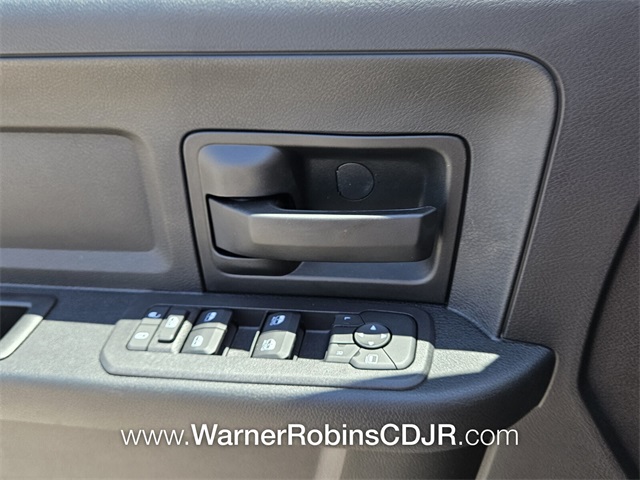 2025 Ram 2500 Tradesman photo 28